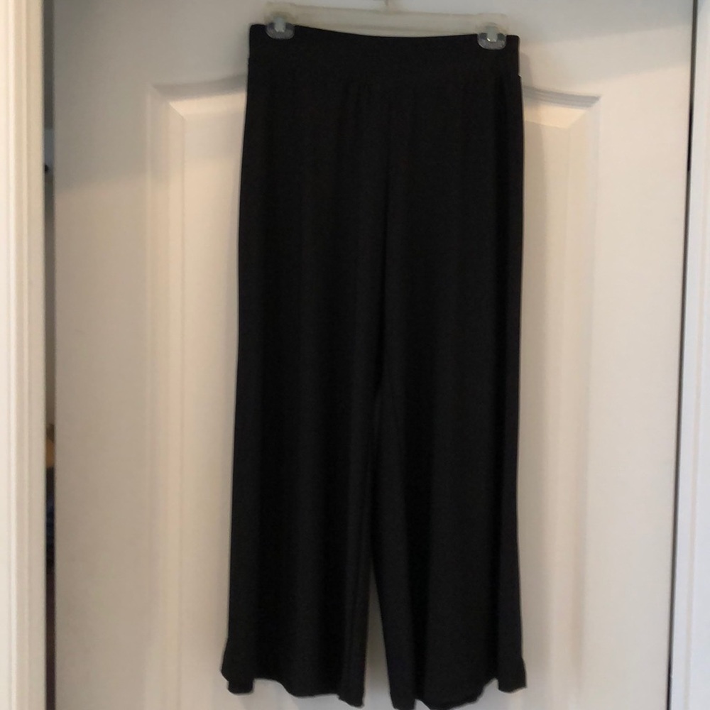 Saint Tropez West black cropped pants